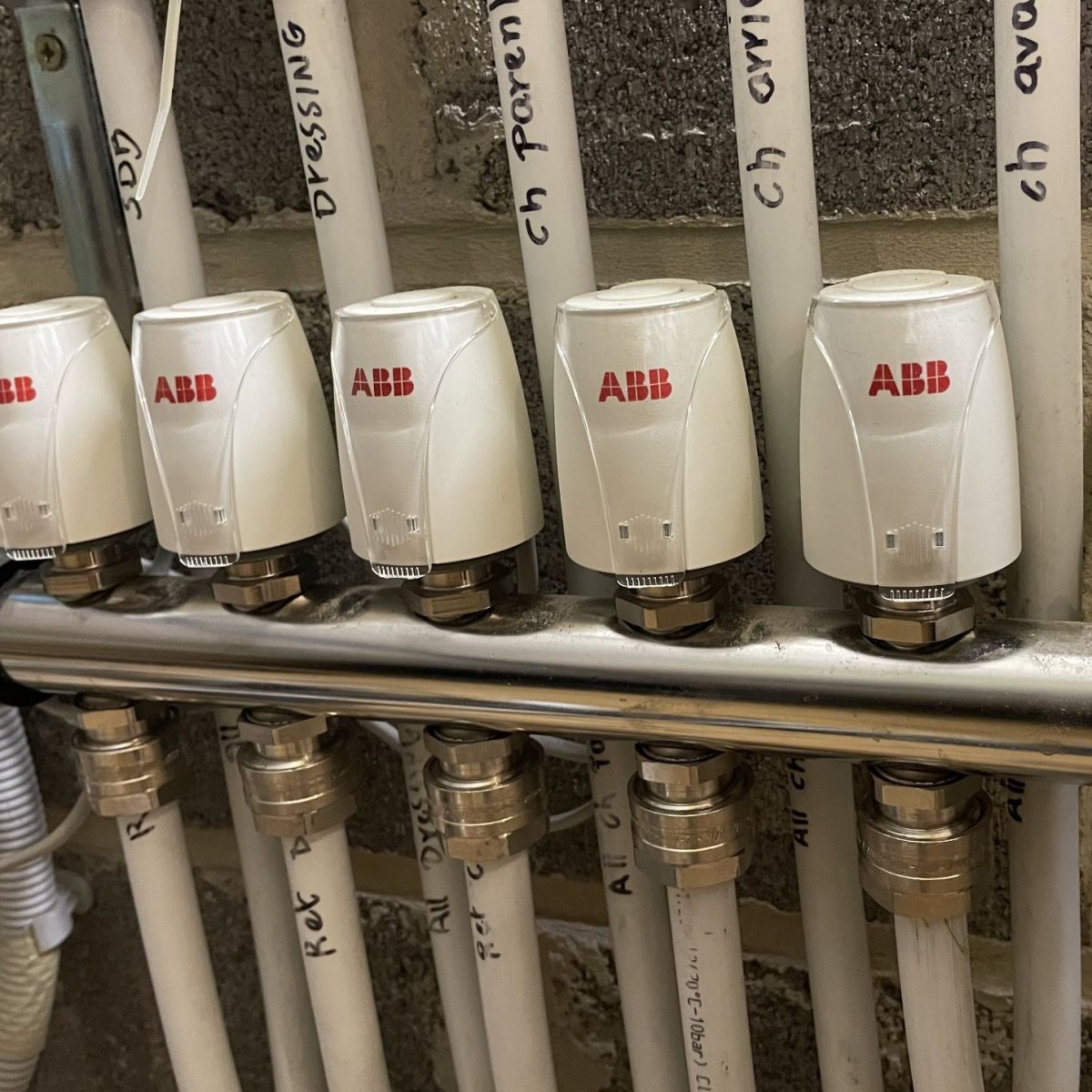 Vannes sur collecteur « thermostatisable »